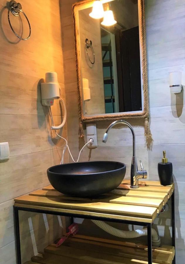 Hotel Chubezeni Местия Экстерьер фото